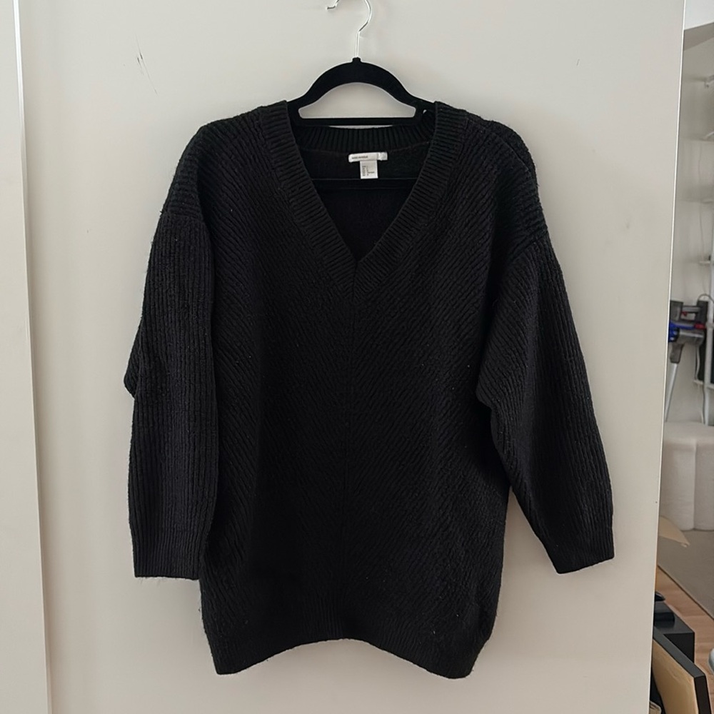 H&M sweater - Picture 1 of 5